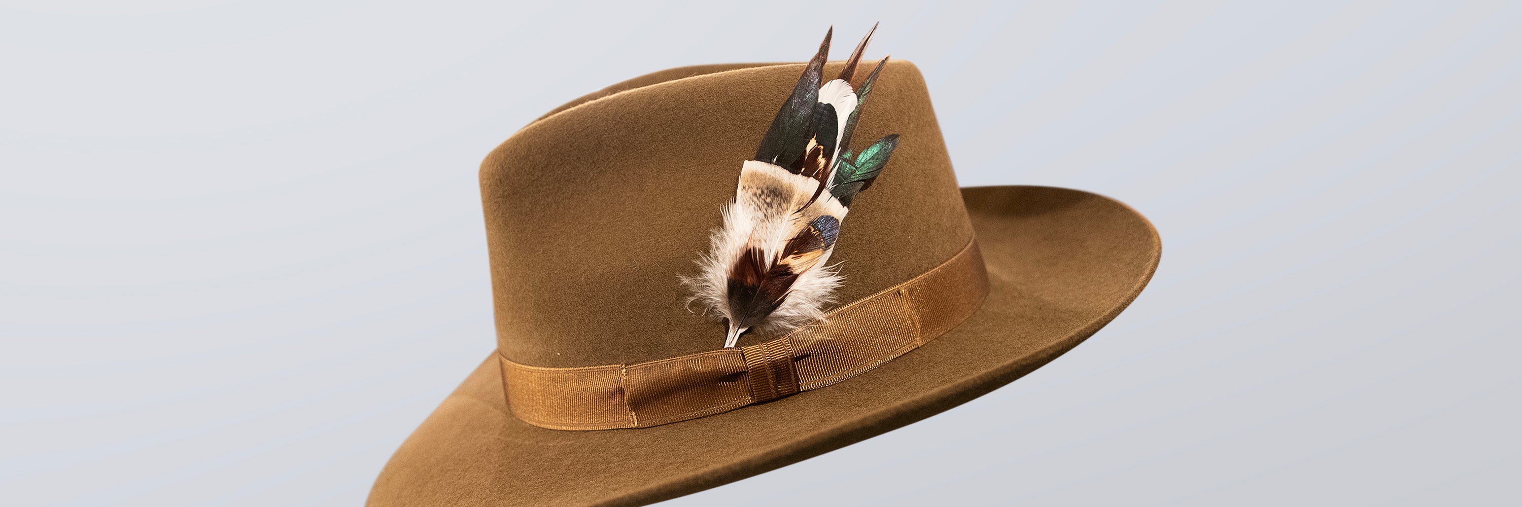banner de categoría sombreros tardan
